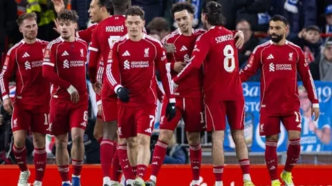 李松益头球破门，云南玉昆与浙江战平主场落幕